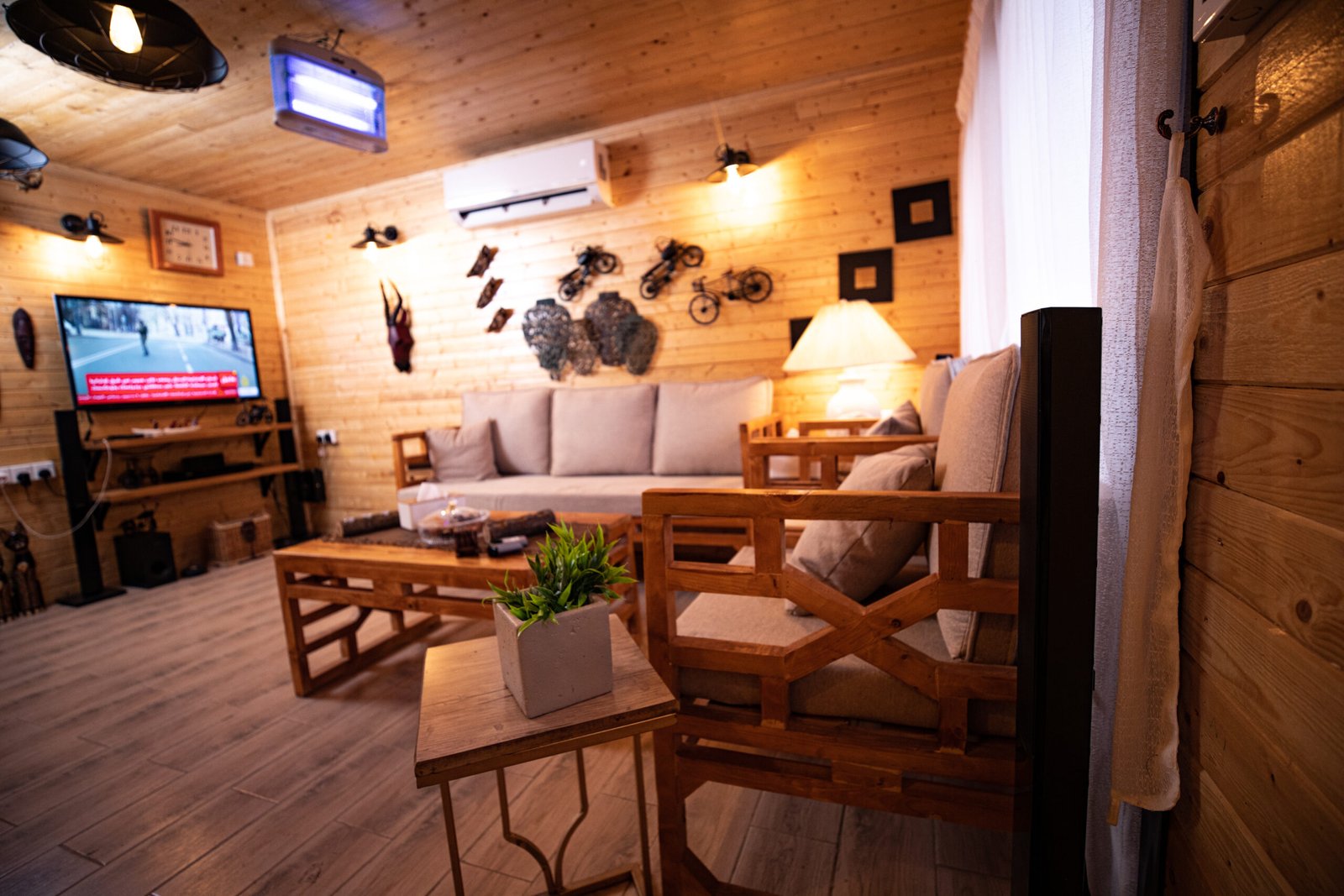Interior & Architecture